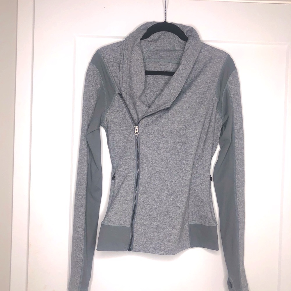 Lululemon, crossover jacket, size 6 , gray.